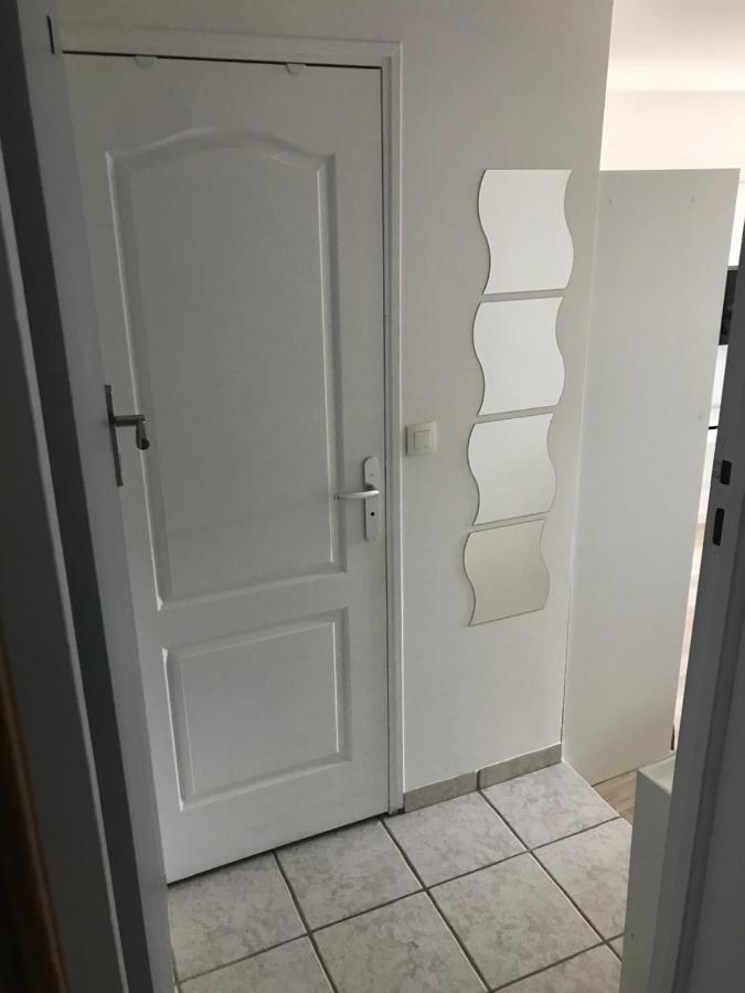 Studio Moderne Au Calme Cappelle-la-Grande Екстериор снимка